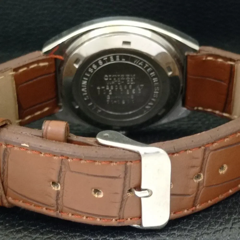 Vintage 1980 Citizen Automatic Mens Silver Watch W/daydate & Gray accents
